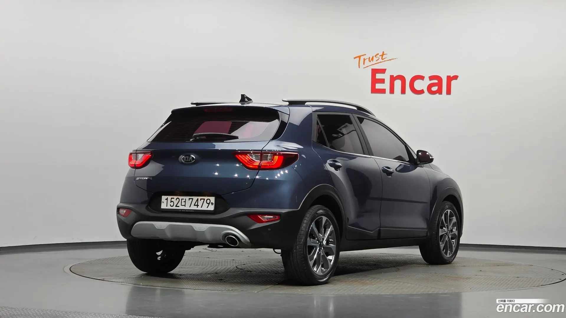 Main__Slider__Photo:Stonic Kia 2019.11-1