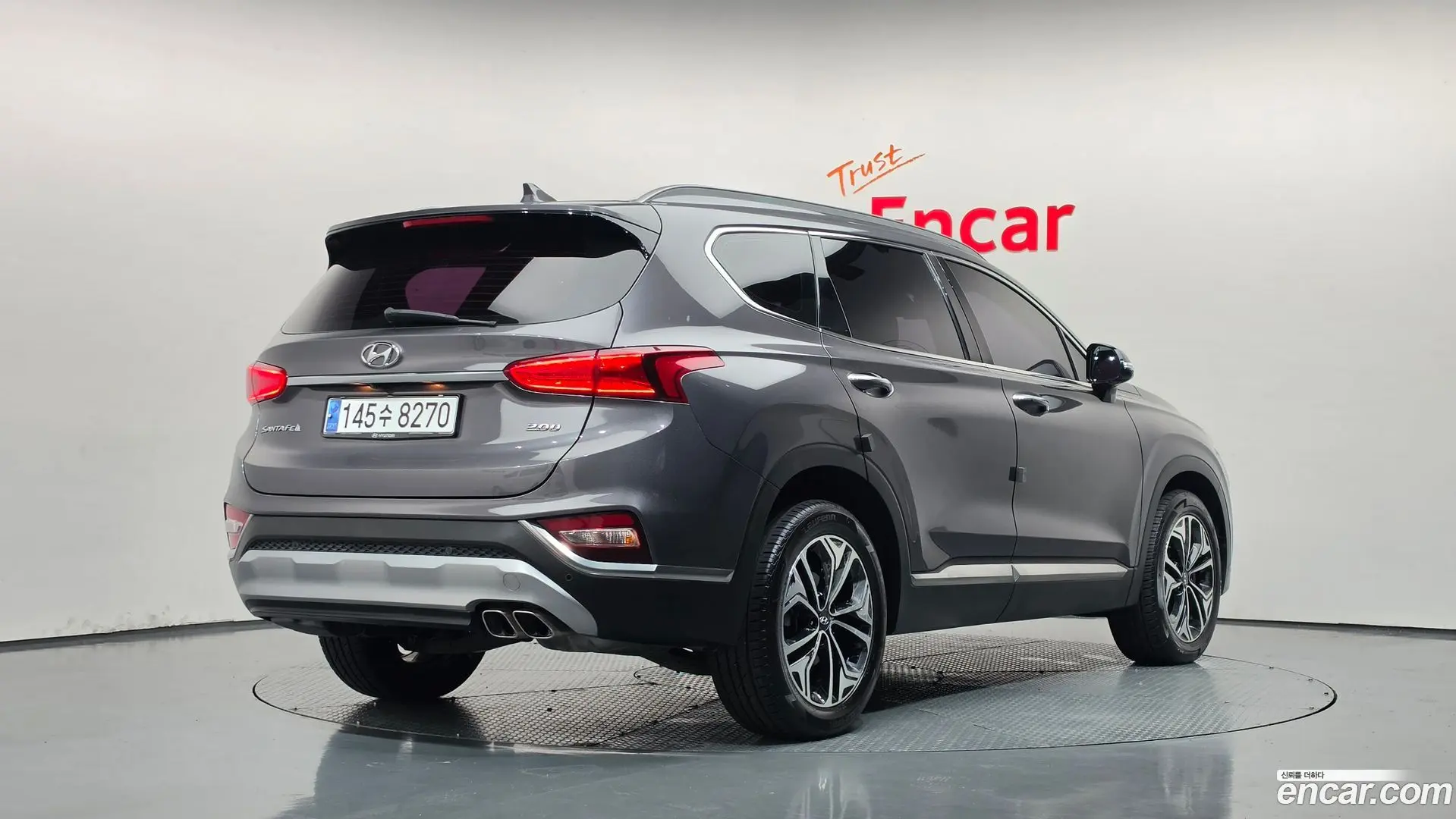 Main__Slider__Photo:Santafe Hyundai 2018.7-1
