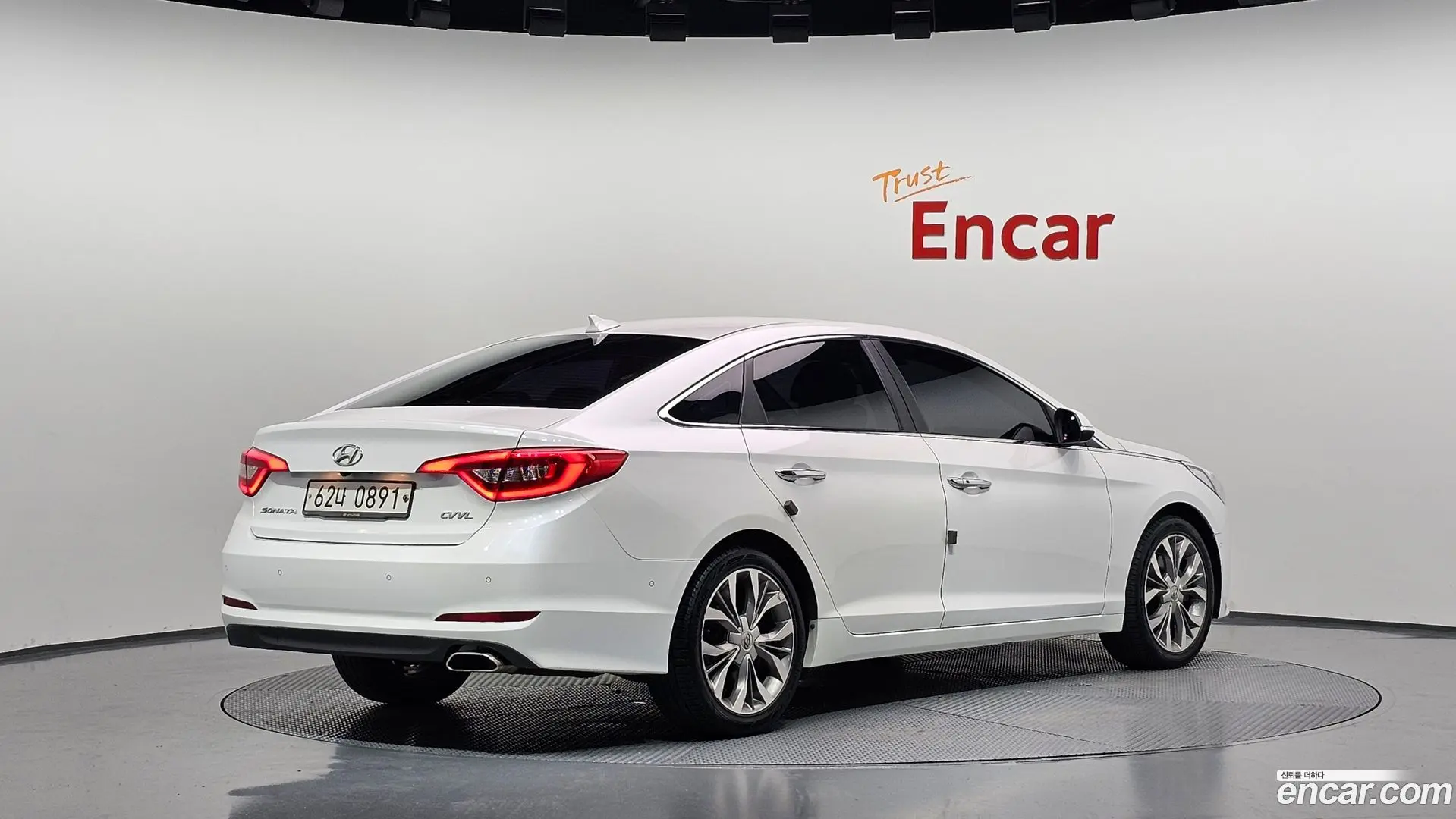 Main__Slider__Photo:Sonata Hyundai 2015.8-1