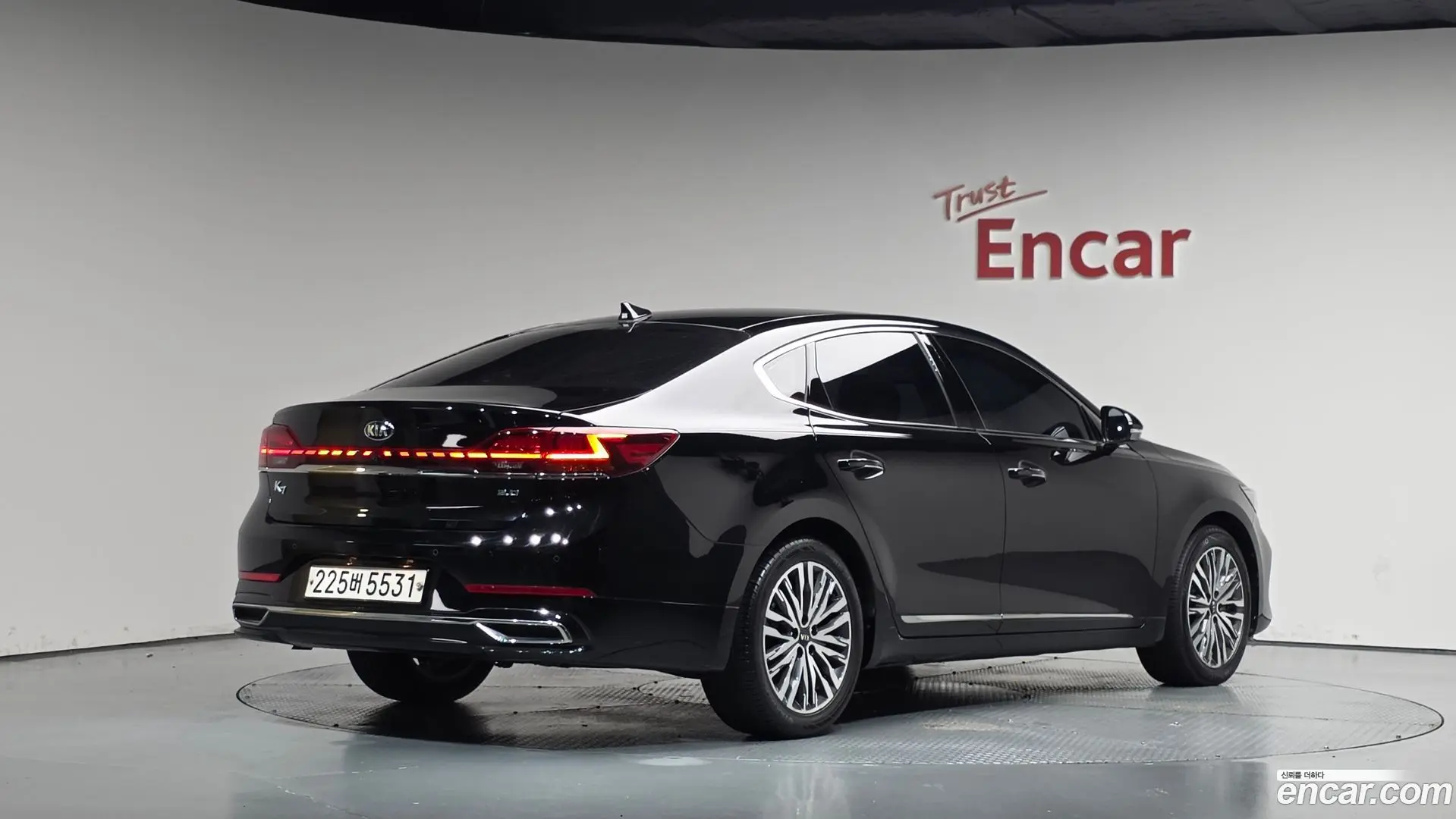 Main__Slider__Photo:K7 Kia 2019.8-1
