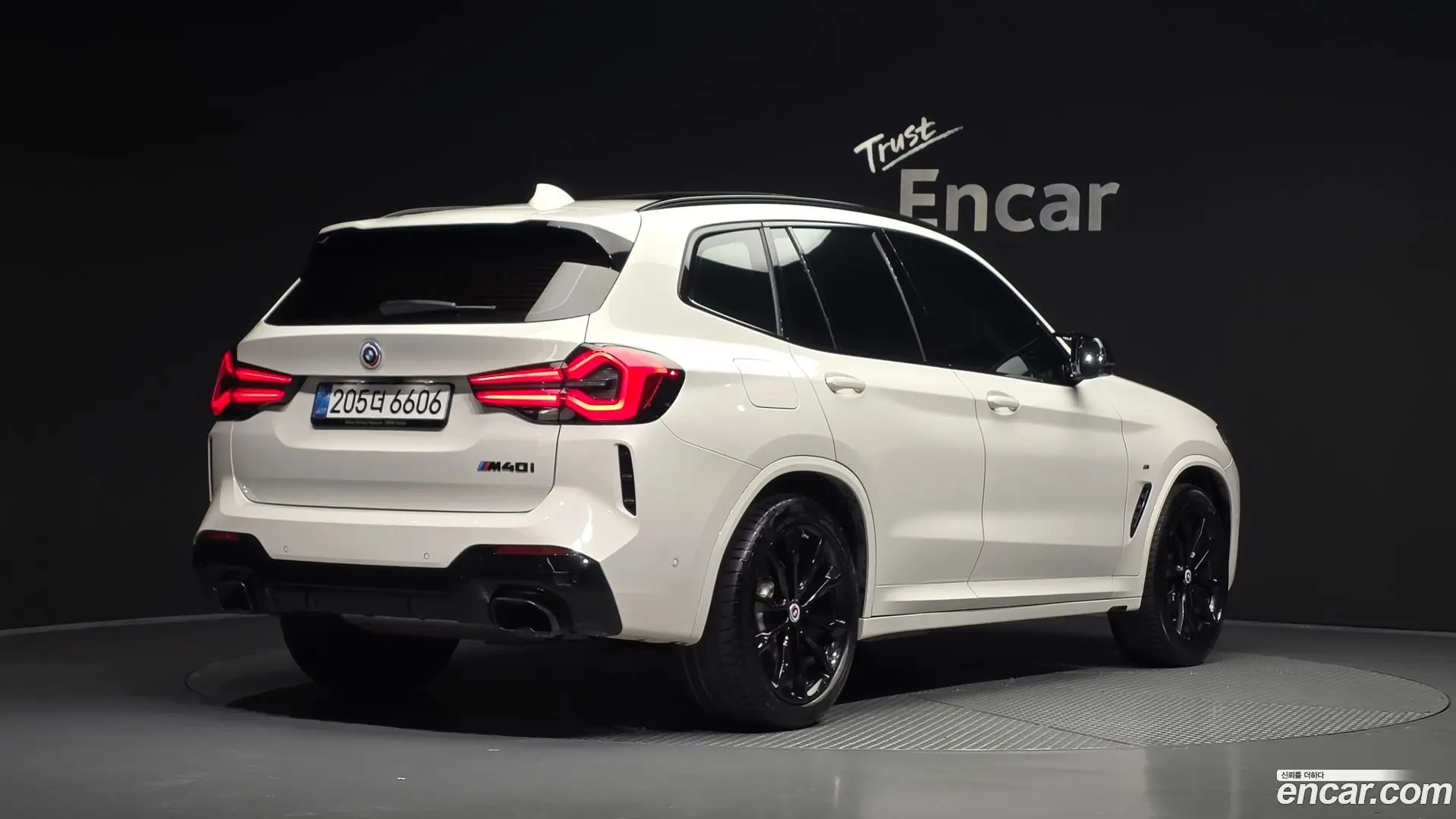 Main__Slider__Photo:X3 BMW 2021.10-1