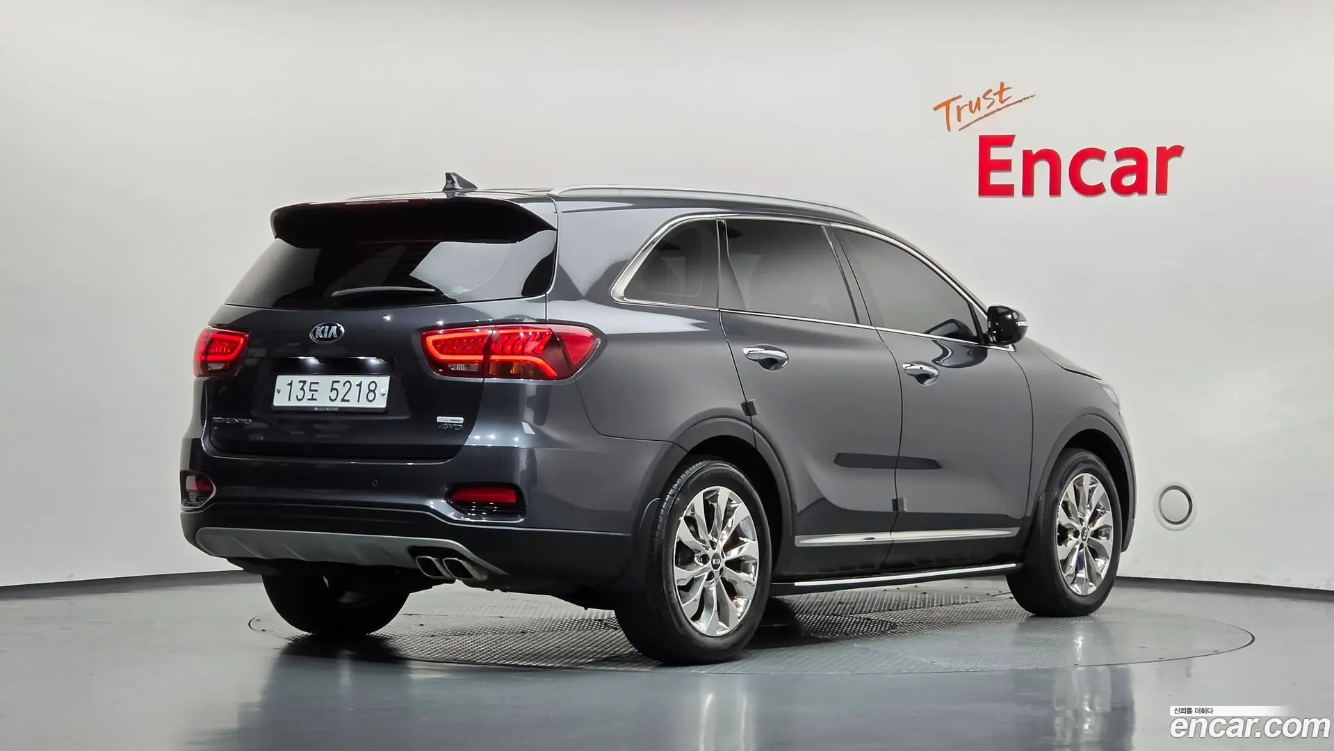 Main__Slider__Photo:Sorento Kia 2018.9-1