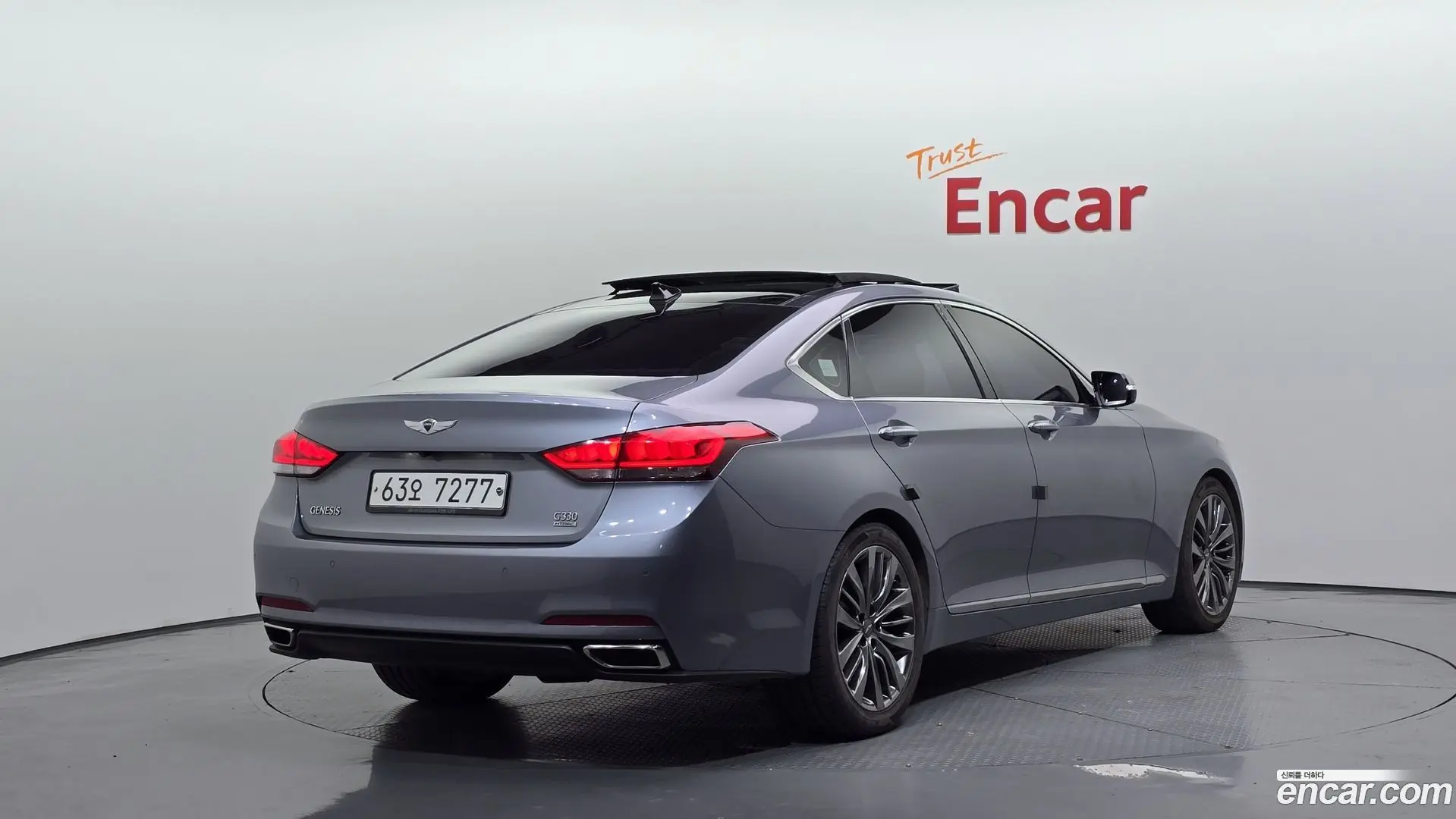 Main__Slider__Photo:Genesis Hyundai 2014.1-1