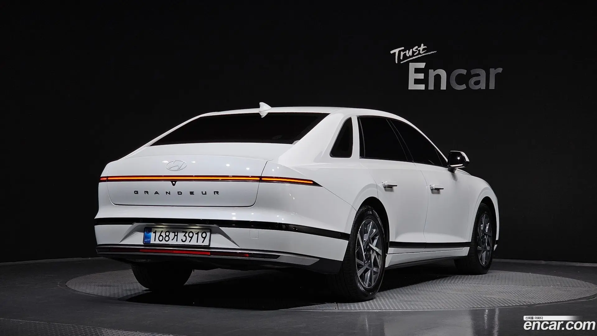 Main__Slider__Photo:Grandeur Hyundai 2023.11-1