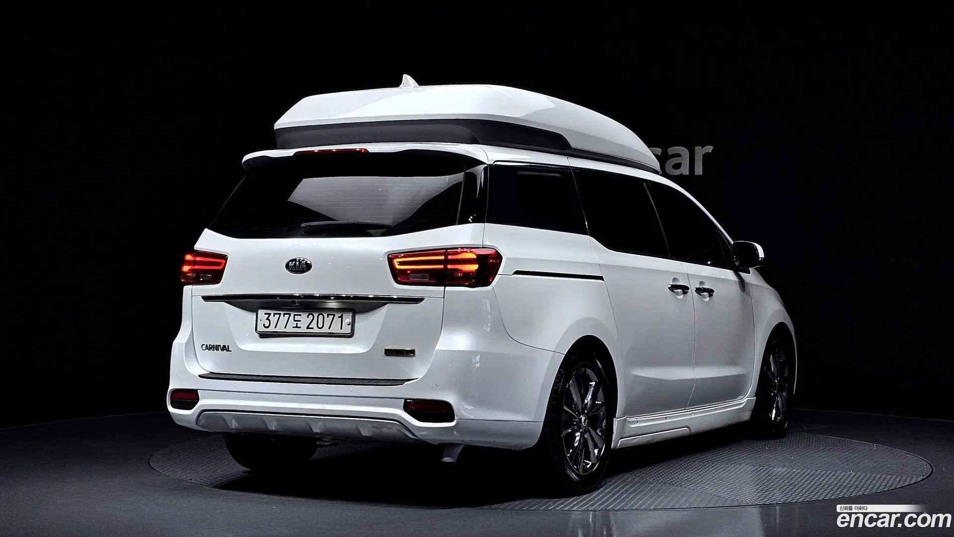 Main__Slider__Photo:Canival Kia 2019.3-1