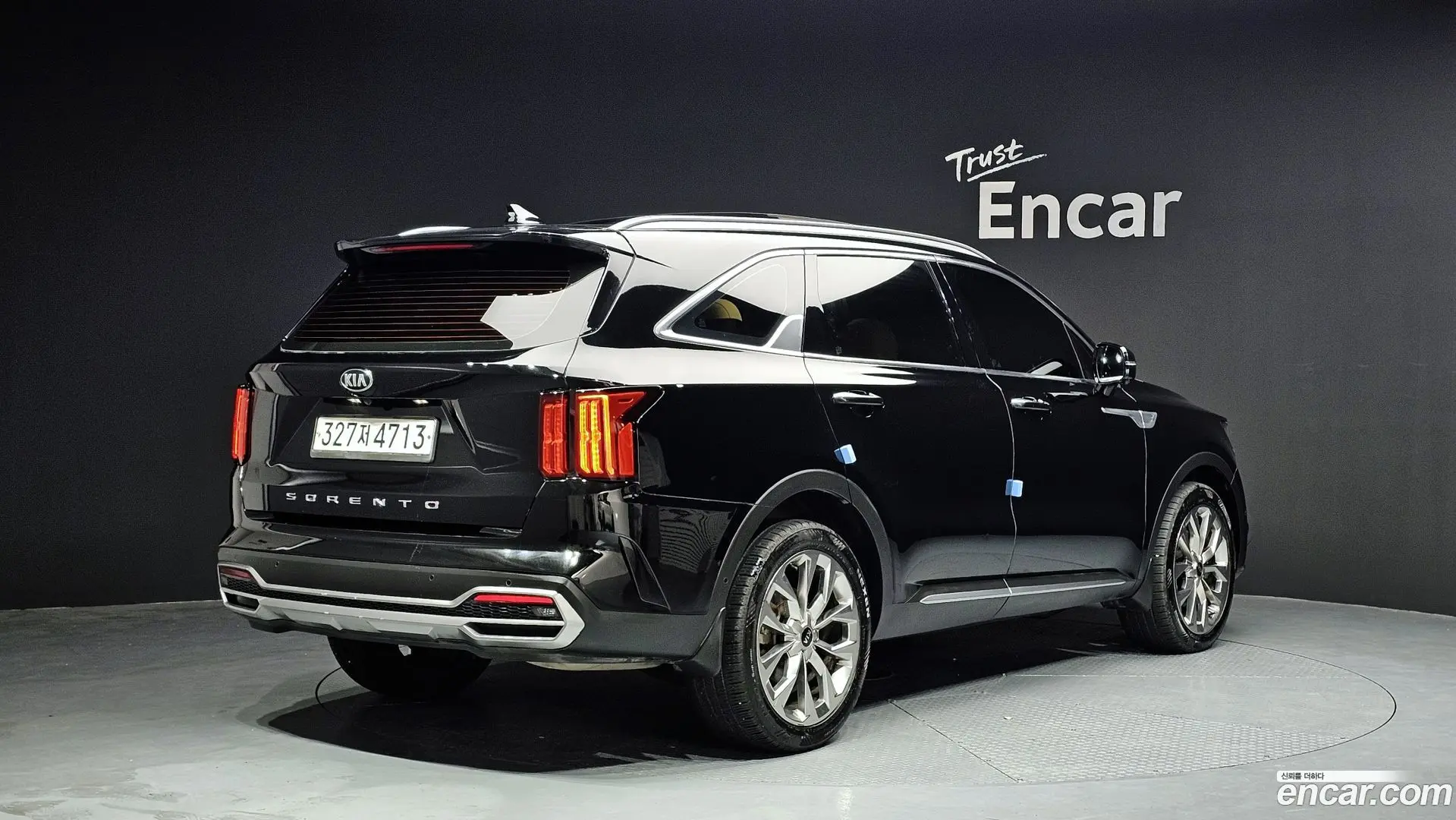 Main__Slider__Photo:Sorento Kia 2020.11-1