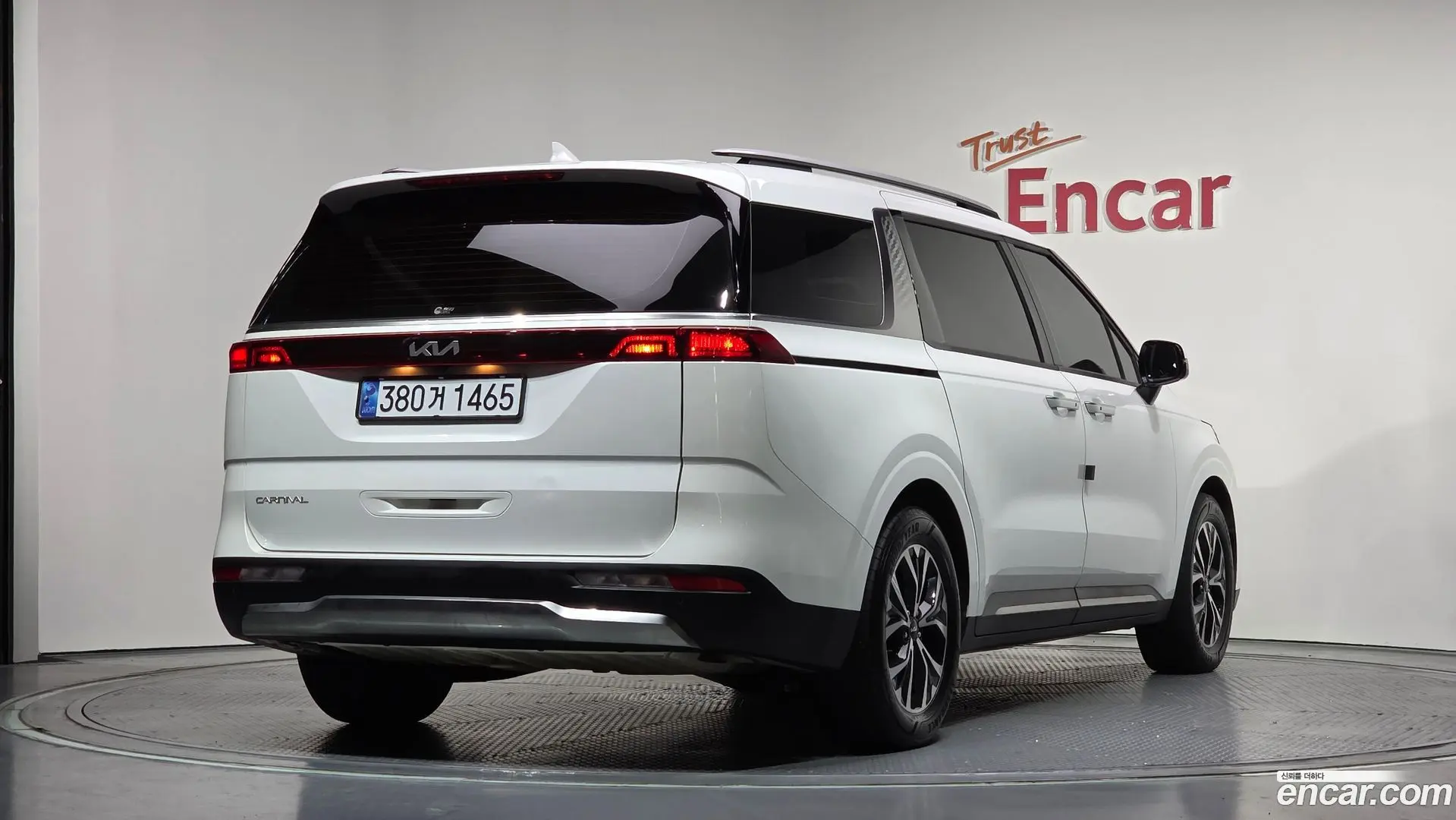 Main__Slider__Photo:Canival Kia 2022.7-1
