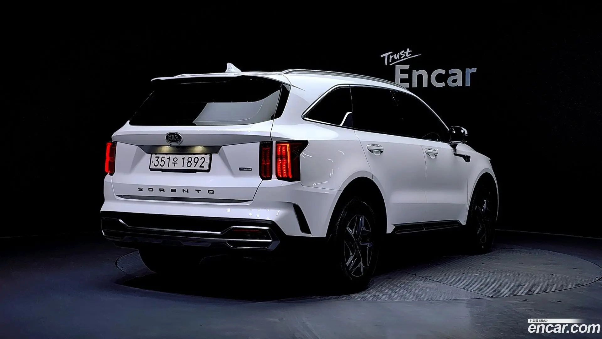 Main__Slider__Photo:Sorento Kia 2021.0-1