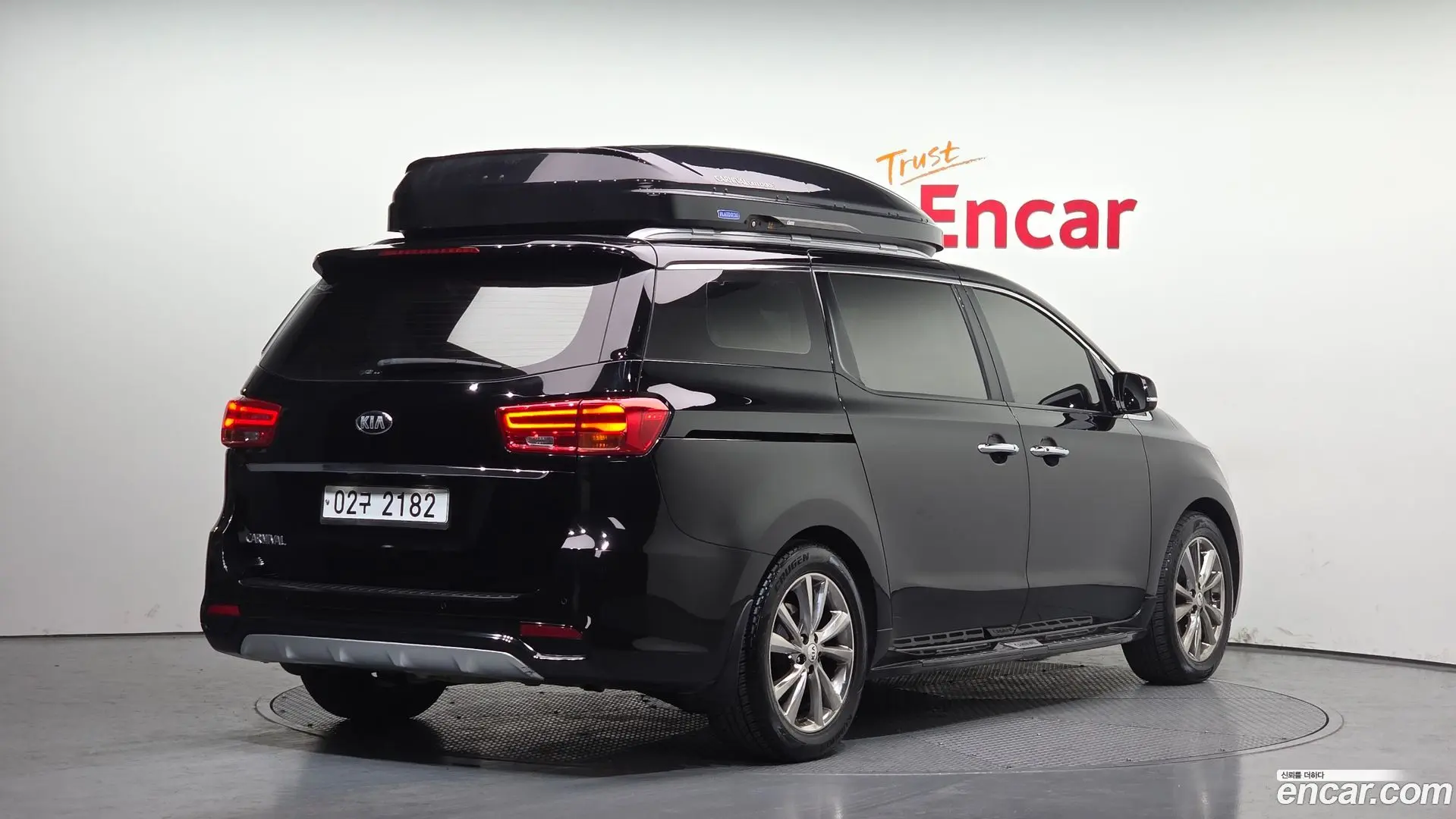 Main__Slider__Photo:Canival Kia 2019.2-1