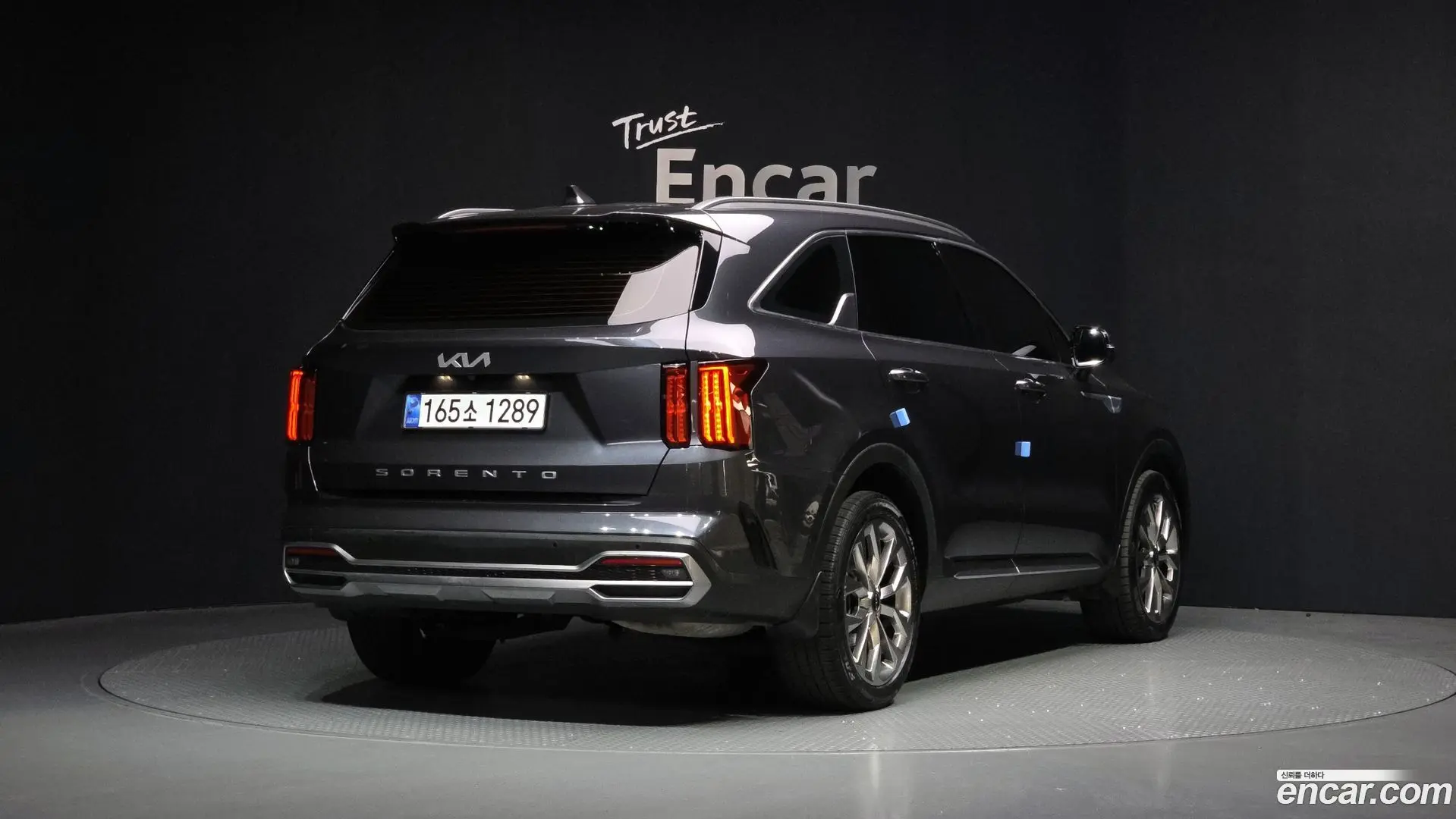 Main__Slider__Photo:Sorento Kia 2022.1-1