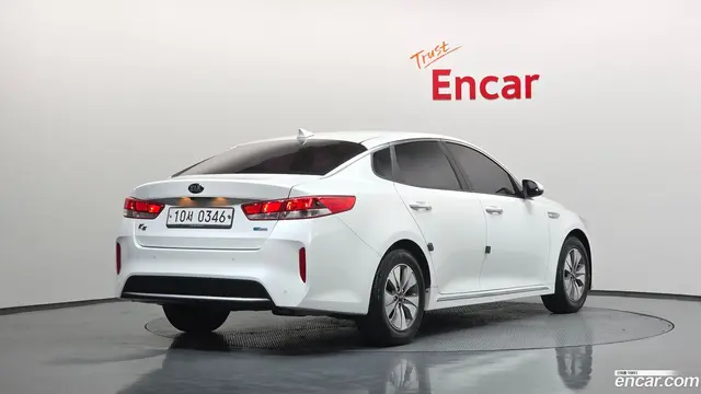 Main__Slider__Photo:K5 Kia 2016.11-1