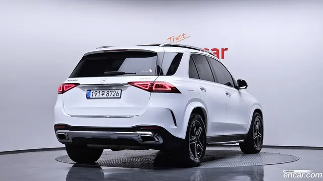 Main__Slider__Photo:GLE-Class Mercedes-Benz 2020.5-1