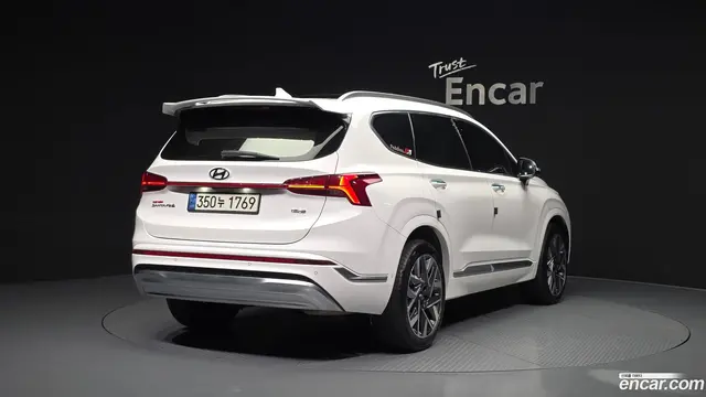 Main__Slider__Photo:Santafe Hyundai 2021.2-1