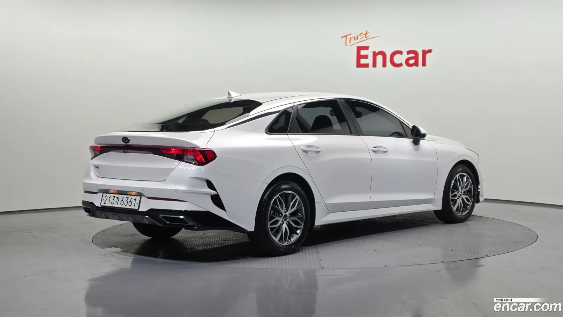 Main__Slider__Photo:K5 Kia 2021.3-1
