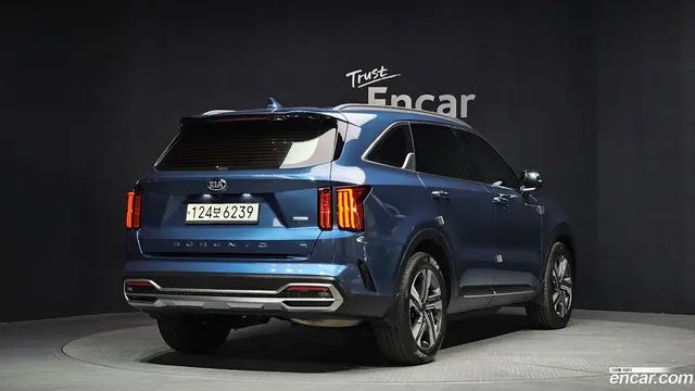 Main__Slider__Photo:Sorento Kia 2020.5-1
