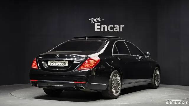 Main__Slider__Photo:S-Class Mercedes-Benz 2014.6-1