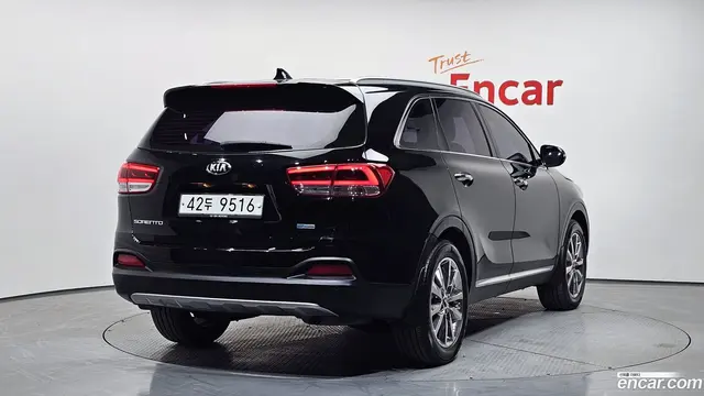 Main__Slider__Photo:Sorento Kia 2015.2-1