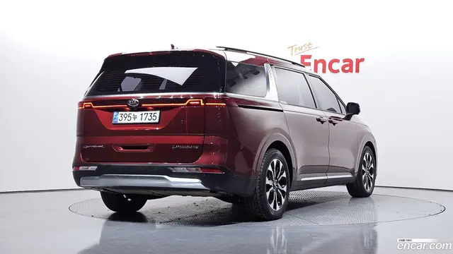 Main__Slider__Photo:Canival Kia 2021.6-1
