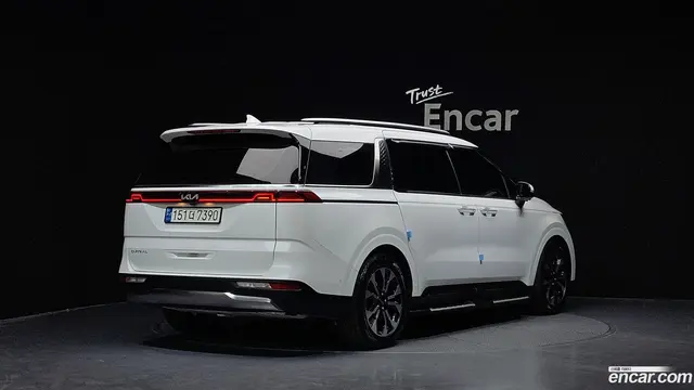 Main__Slider__Photo:Canival Kia 2023.2-1