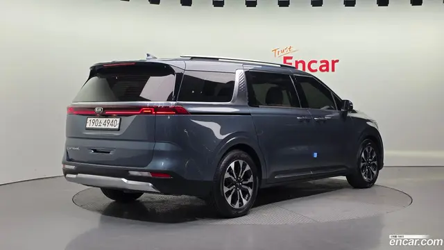 Main__Slider__Photo:Canival Kia 2020.10-1