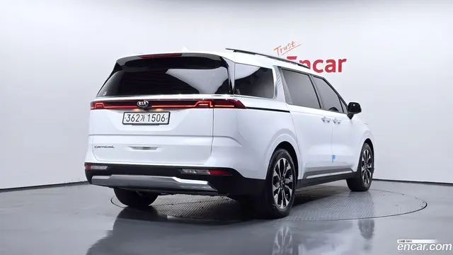 Main__Slider__Photo:Canival Kia 2021.3-1