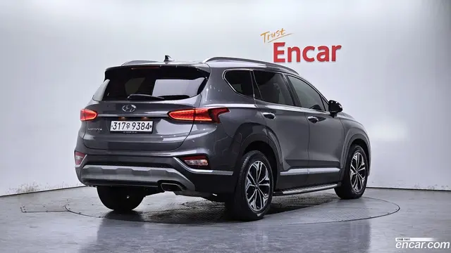 Main__Slider__Photo:Santafe Hyundai 2020.4-1