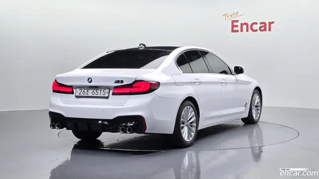 Main__Slider__Photo:5-Series BMW 2019.7-1