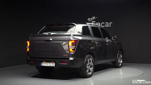 Main__Slider__Photo:Rexton KG Mobility 2022.2-1