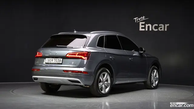 Main__Slider__Photo:Q5 Audi 2020.5-1