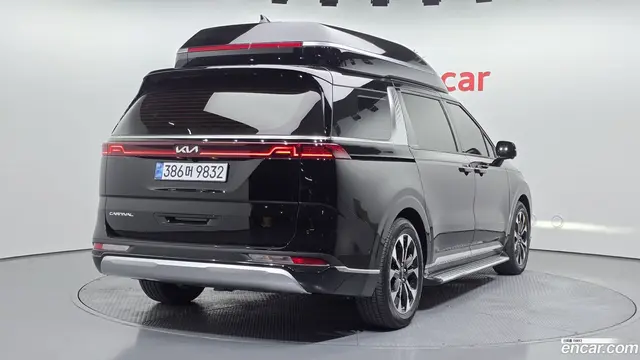 Main__Slider__Photo:Canival Kia 2022.1-1
