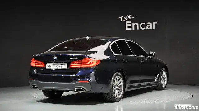 Main__Slider__Photo:5-Series BMW 2018.3-1