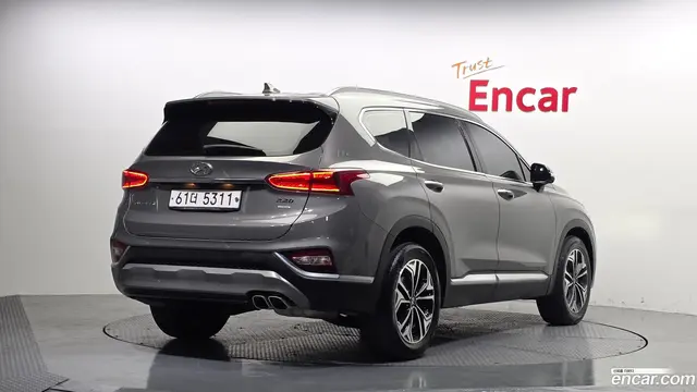 Main__Slider__Photo:Santafe Hyundai 2019.7-1