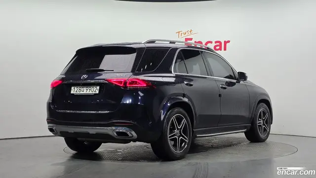 Main__Slider__Photo:GLE-Class Mercedes-Benz 2019.9-1