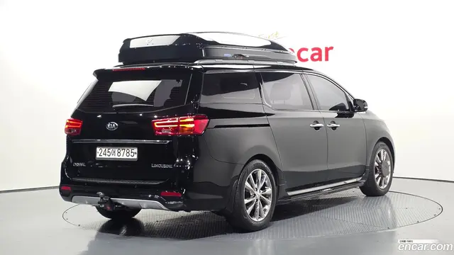 Main__Slider__Photo:Canival Kia 2019.9-1