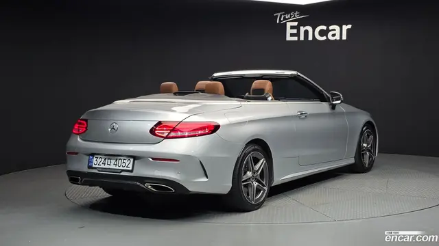 Main__Slider__Photo:C-Class Mercedes-Benz 2019.10-1