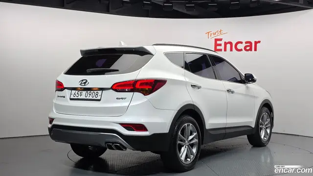 Main__Slider__Photo:Santafe Hyundai 2015.7-1
