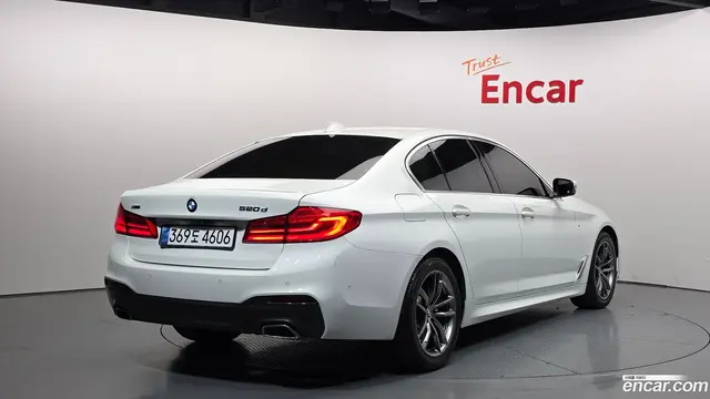 Main__Slider__Photo:5-Series BMW 2019.11-1