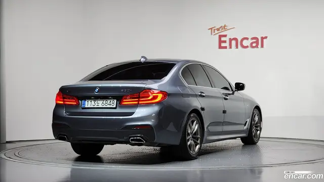 Main__Slider__Photo:5-Series BMW 2018.3-1