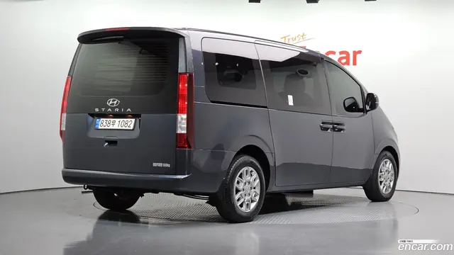 Main__Slider__Photo:Staria Hyundai 2023.1-1