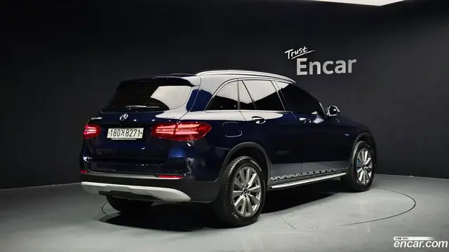 Main__Slider__Photo:GLC-Class Mercedes-Benz 2018.11-1