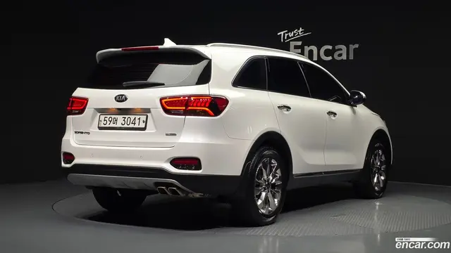 Main__Slider__Photo:Sorento Kia 2017.11-1