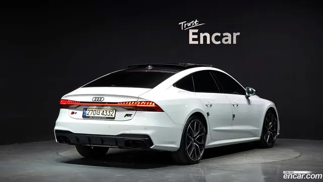 Main__Slider__Photo:S7 Audi 2021.3-1