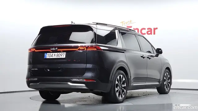 Main__Slider__Photo:Canival Kia 2023.6-1