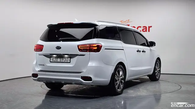 Main__Slider__Photo:Canival Kia 2019.0-1