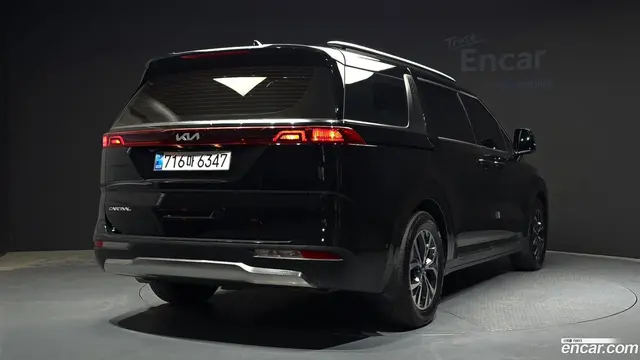 Main__Slider__Photo:Canival Kia 2023.4-1