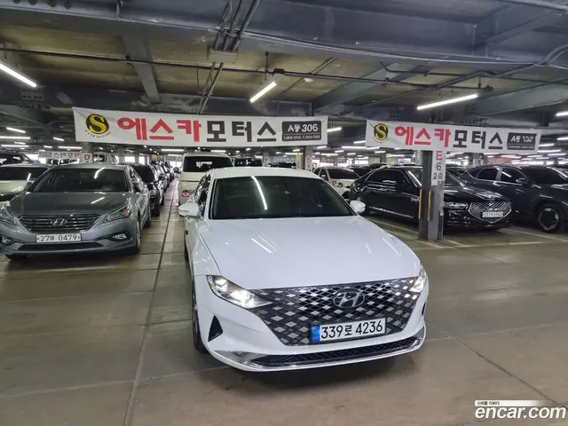 Main__Slider__Photo:Grandeur Hyundai 2020.0-1
