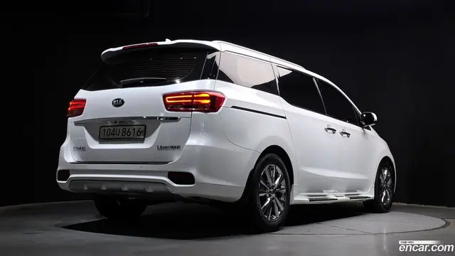 Main__Slider__Photo:Canival Kia 2019.9-1