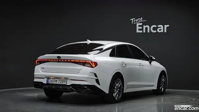 Main__Slider__Photo:K5 Kia 2020.8-1