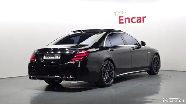 Main__Slider__Photo:S-Class Mercedes-Benz 2020.8-1