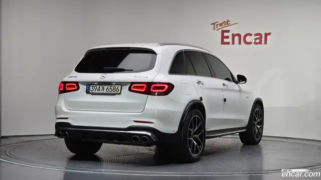 Main__Slider__Photo:GLC-Class Mercedes-Benz 2021.6-1